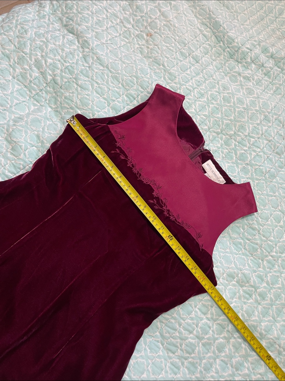 velvet silk blend embroidered column dress with side slit - Picture 5 of 9